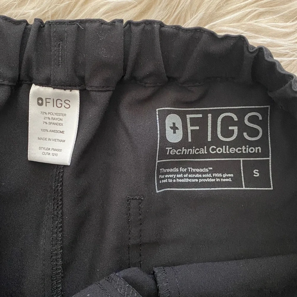 Figs Men’s Black Pisco Basic Scrub Pants Straight Leg FIONx Fabric Neutral